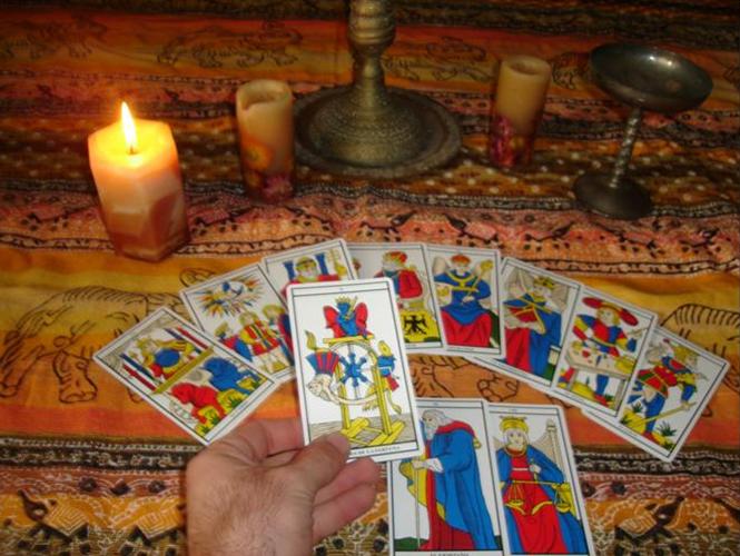 El Tarot como Ciencia Oculta