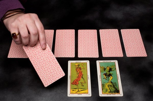 ¿Cómo funcionan las cartas de Tarot?